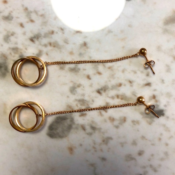 earring - Picture 1 of 3